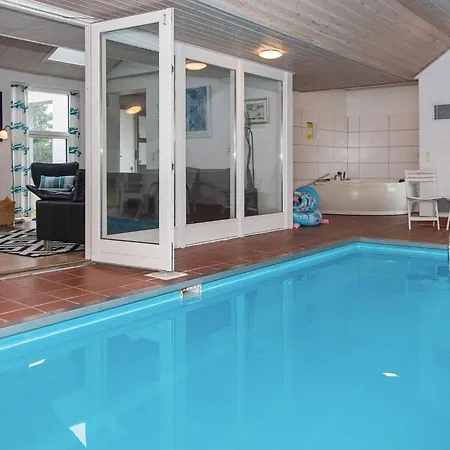 Luxury Pool Retreat In - By Traum Casa vacanze Ebeltoft